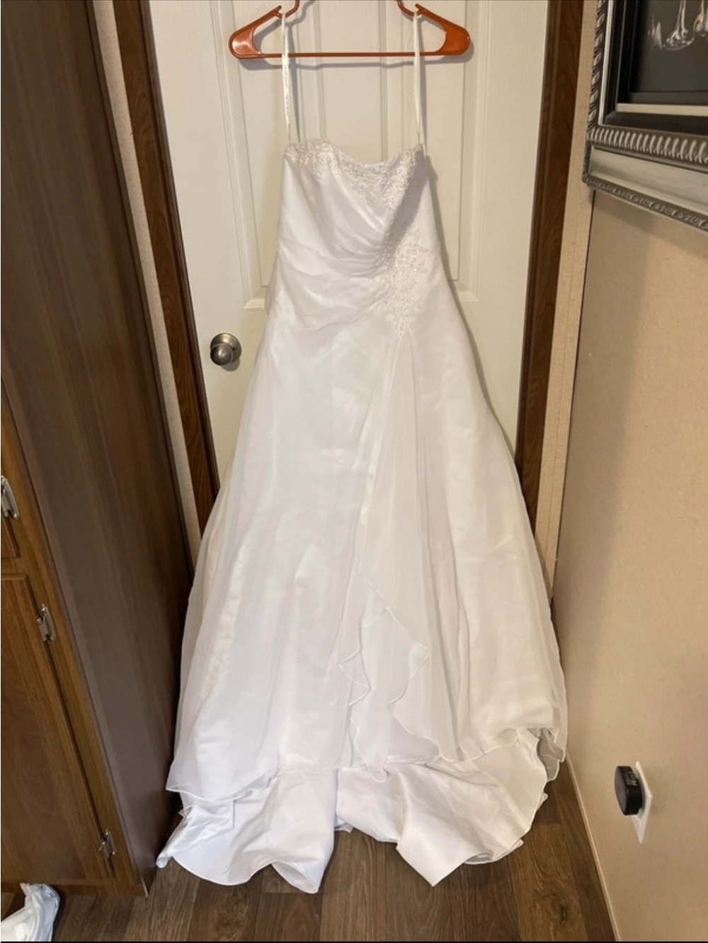 David's Bridal White Spaghetti-Strap A-Line Wedding Gown